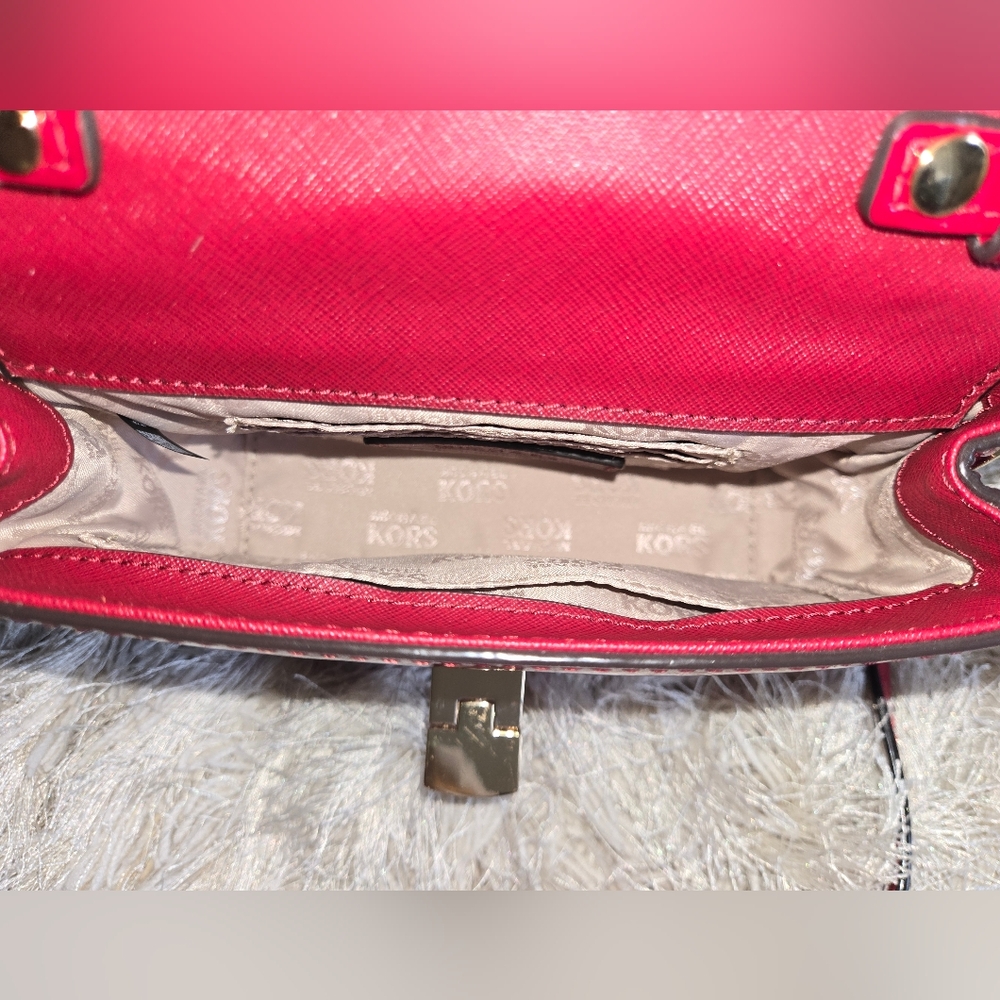 💫Michael Kors: "Tina" Patent- Leather Clutch Crossbody - Picture 6 of 11